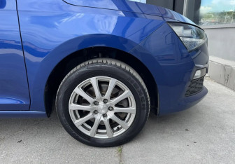 Подержанный автомобиль Skoda Rapid Liftback 2020 года (16 фото)