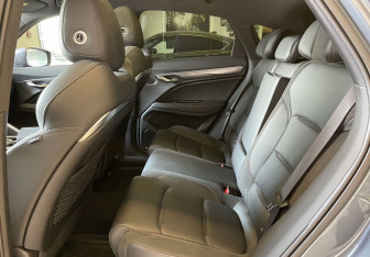 Подержанный автомобиль Geely Tugella 2023 года (9 фото)