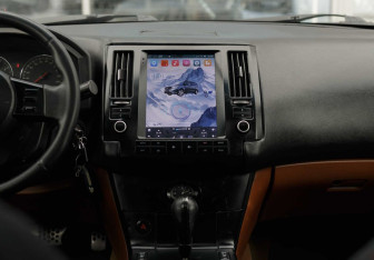 Подержанный автомобиль Infiniti FX 2003 года (13 фото)