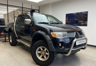 Подержанный автомобиль Mitsubishi L200 2007 года (4 фото)