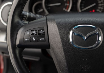 Подержанный автомобиль Mazda 6 Sedan 2011 года (12 фото)