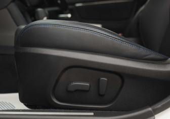 Подержанный автомобиль Subaru Levorg 2014 года (32 фото)