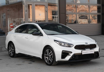 Подержанный автомобиль Kia Cerato Sedan 2020 года (3 фото)