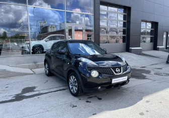 Подержанный автомобиль Nissan Juke 2013 года (3 фото)