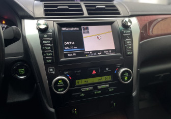 Подержанный автомобиль Toyota Camry Sedan 2013 года (11 фото)
