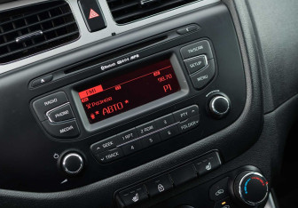 Подержанный автомобиль Kia Ceed Hatchback 2014 года (15 фото)