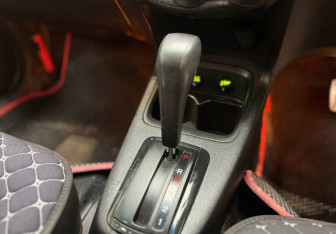 Подержанный автомобиль Honda Partner 2007 года (12 фото)