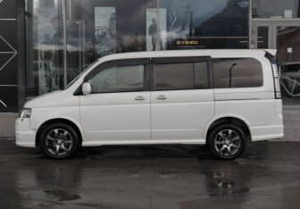 Подержанный автомобиль Honda Stepwgn 2003 года (8 фото)