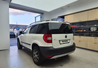 Подержанный автомобиль Skoda Yeti 2013 года (6 фото)