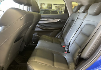 Подержанный автомобиль Exeed LX 2022 года (9 фото)