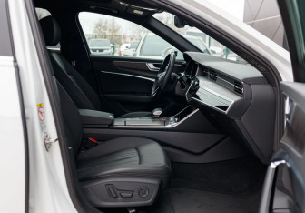 Подержанный автомобиль Audi A6 Sedan 2019 года (25 фото)