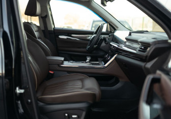 Подержанный автомобиль Exeed VX 2023 года (26 фото)