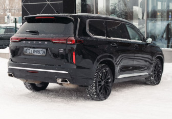 Подержанный автомобиль Exeed VX 2022 года (5 фото)