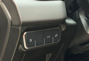 Подержанный автомобиль Wey Coffee 01 2023 года (14 фото)