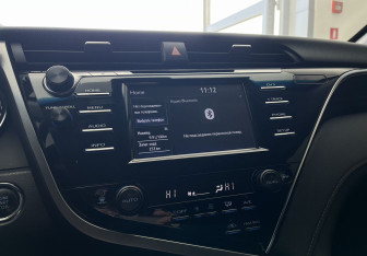 Подержанный автомобиль Toyota Camry Sedan 2018 года (14 фото)