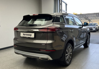 Подержанный автомобиль Geely Atlas Pro 2023 года (4 фото)