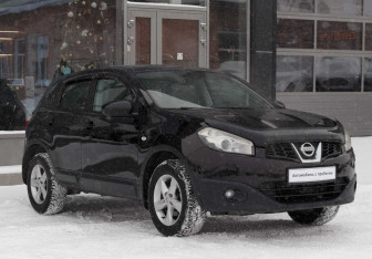 Подержанный автомобиль Nissan Qashqai 2010 года (3 фото)