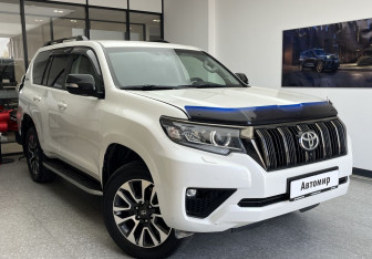 Подержанный автомобиль Toyota Land Cruiser Prado 2021 года (3 фото)
