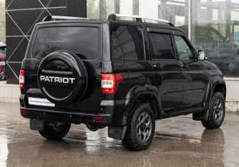 Подержанный автомобиль УАЗ Patriot 2021 года (5 фото)