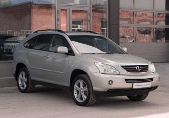 Подержанный автомобиль Lexus RX 2007 года (3 фото)