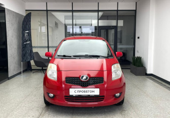 Подержанный автомобиль Toyota Yaris Hatchback 2008 года (2 фото)