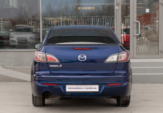 Подержанный автомобиль Mazda 3 Sedan 2013 года (6 фото)