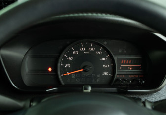 Подержанный автомобиль Toyota Tank 2019 года (13 фото)