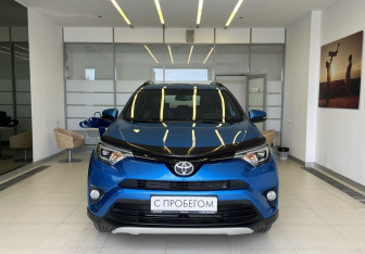 Подержанный автомобиль Toyota RAV4 2016 года (2 фото)