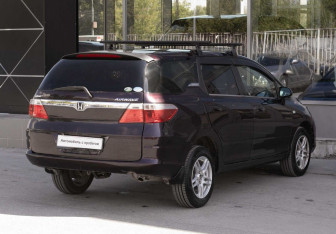 Подержанный автомобиль Honda Airwave 2007 года (5 фото)