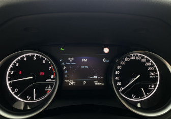 Подержанный автомобиль Toyota Camry Sedan 2018 года (13 фото)