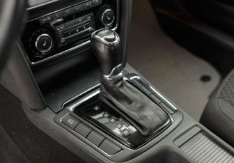 Подержанный автомобиль Skoda Superb Liftback 2014 года (14 фото)