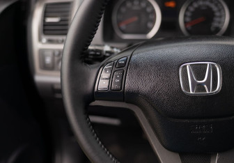 Подержанный автомобиль Honda CR-V 2012 года (12 фото)