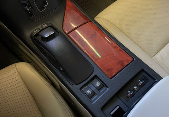 Подержанный автомобиль Lexus RX 2010 года (12 фото)