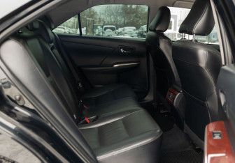 Подержанный автомобиль Toyota Camry Sedan 2013 года (21 фото)