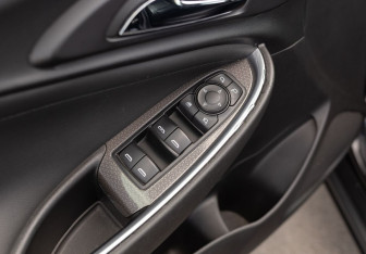 Подержанный автомобиль Chevrolet Malibu Sedan 2018 года (16 фото)