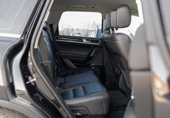Подержанный автомобиль Volkswagen Touareg 2017 года (21 фото)