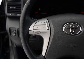 Подержанный автомобиль Toyota Camry Sedan 2007 года (12 фото)