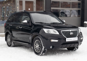 Подержанный автомобиль Lifan X60 2016 года (3 фото)