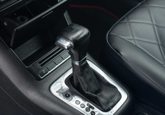 Подержанный автомобиль Volkswagen Tiguan 2010 года (16 фото)