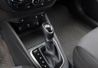 Подержанный автомобиль Hyundai Solaris Sedan 2021 года (15 фото)