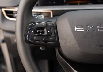 Подержанный автомобиль Exeed LX 2024 года (12 фото)
