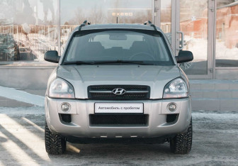 Подержанный автомобиль Hyundai Tucson 2007 года (2 фото)
