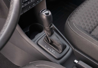 Подержанный автомобиль Skoda Rapid Liftback 2018 года (15 фото)