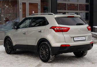 Подержанный автомобиль Hyundai Creta 2018 года (7 фото)