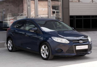 Подержанный автомобиль Ford Focus Hatchback 2012 года (3 фото)