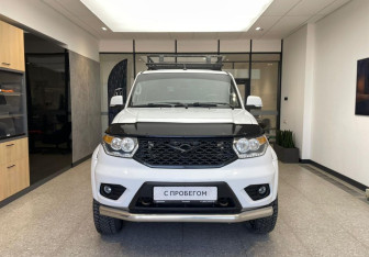 Подержанный автомобиль УАЗ Patriot 2021 года (3 фото)