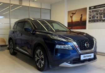 Подержанный автомобиль Nissan X-Trail 2022 года (3 фото)