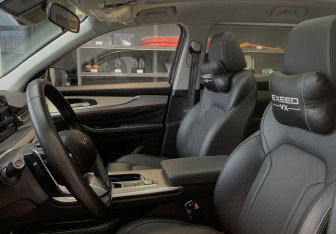 Подержанный автомобиль Exeed VX 2023 года (12 фото)