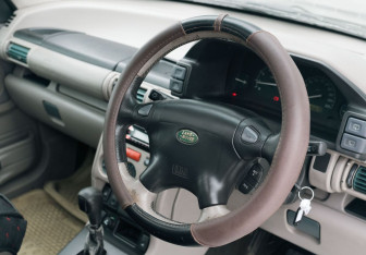 Подержанный автомобиль Land Rover Freelander 2001 года (11 фото)