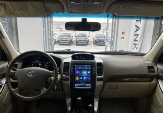 Подержанный автомобиль Toyota Land Cruiser Prado 2007 года (9 фото)